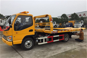 奈曼旗哪里有拖车服务